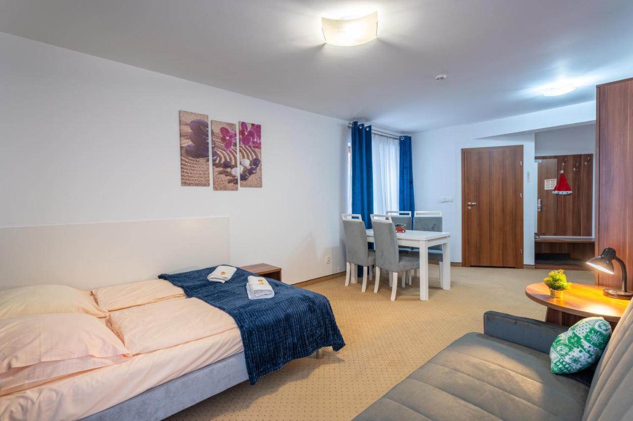 Apartamenty Trzy Sosny Okrzei 1C Sklářská Poruba Exteriér fotografie