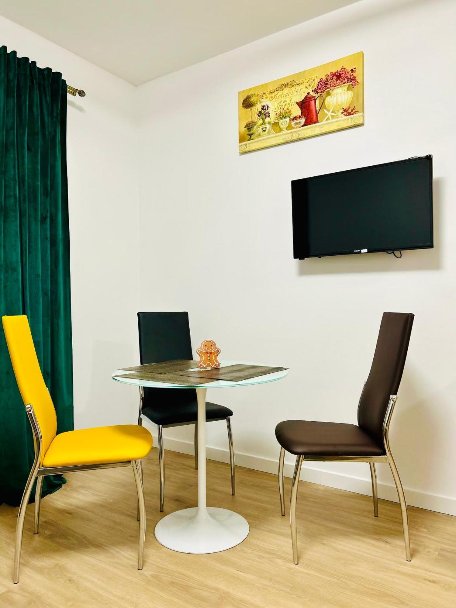 Apartamenty Trzy Sosny Okrzei 1C Sklářská Poruba Exteriér fotografie