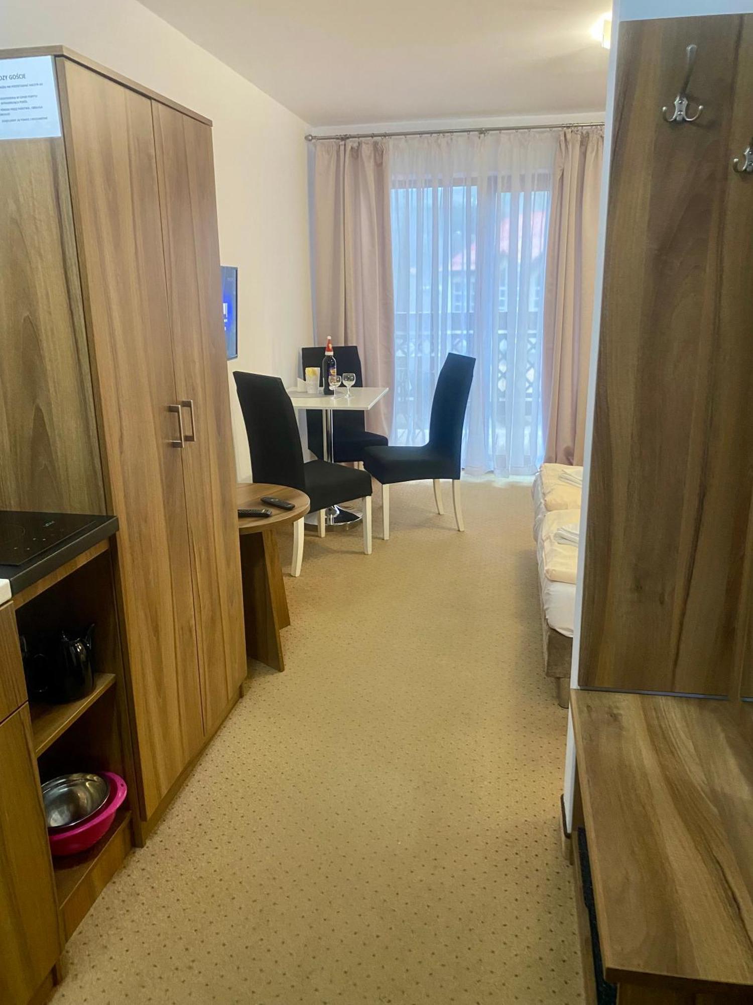 Apartamenty Trzy Sosny Okrzei 1C Sklářská Poruba Exteriér fotografie
